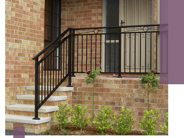 Уличные перила из металла под ключ в Вязниках